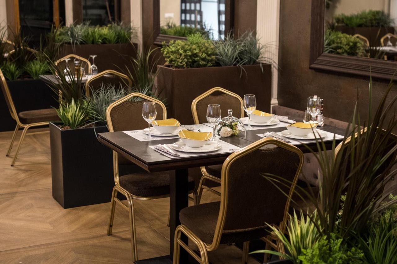 Hotel Grand Hedonist Pancevo Ngoại thất bức ảnh