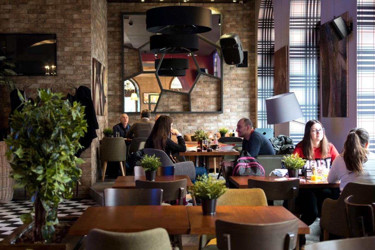 Hotel Grand Hedonist Pancevo Ngoại thất bức ảnh