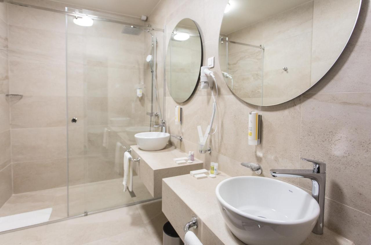 Hotel Grand Hedonist Pancevo Ngoại thất bức ảnh