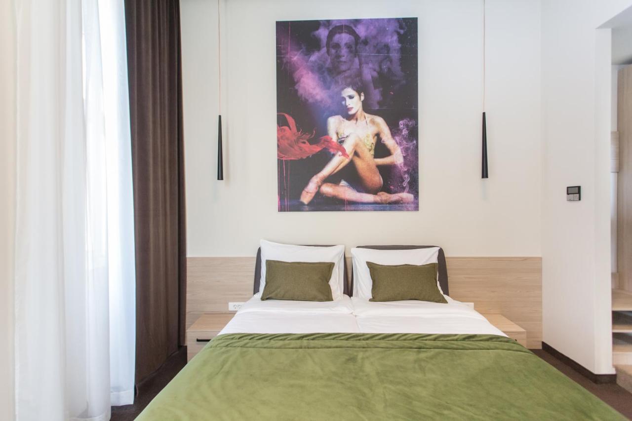 Hotel Grand Hedonist Pancevo Ngoại thất bức ảnh