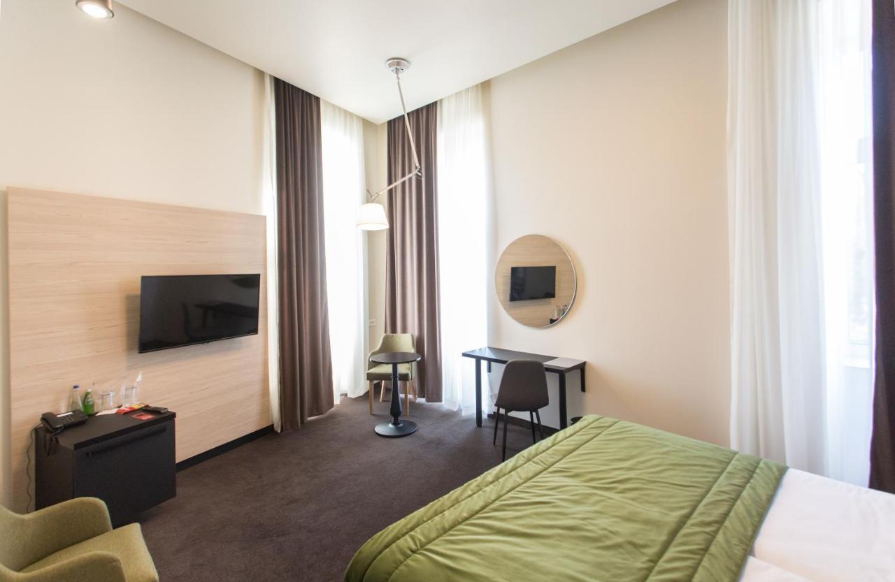 Hotel Grand Hedonist Pancevo Ngoại thất bức ảnh