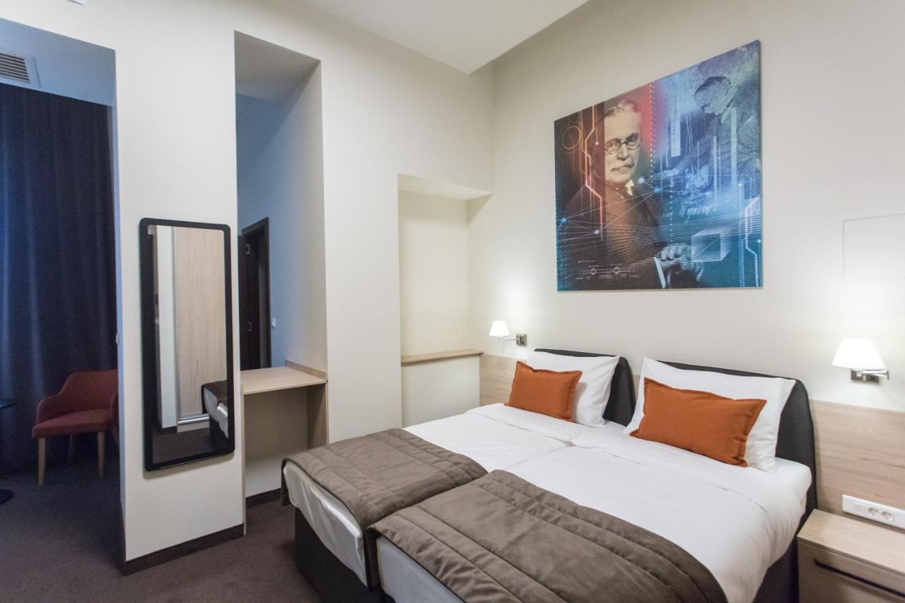 Hotel Grand Hedonist Pancevo Ngoại thất bức ảnh