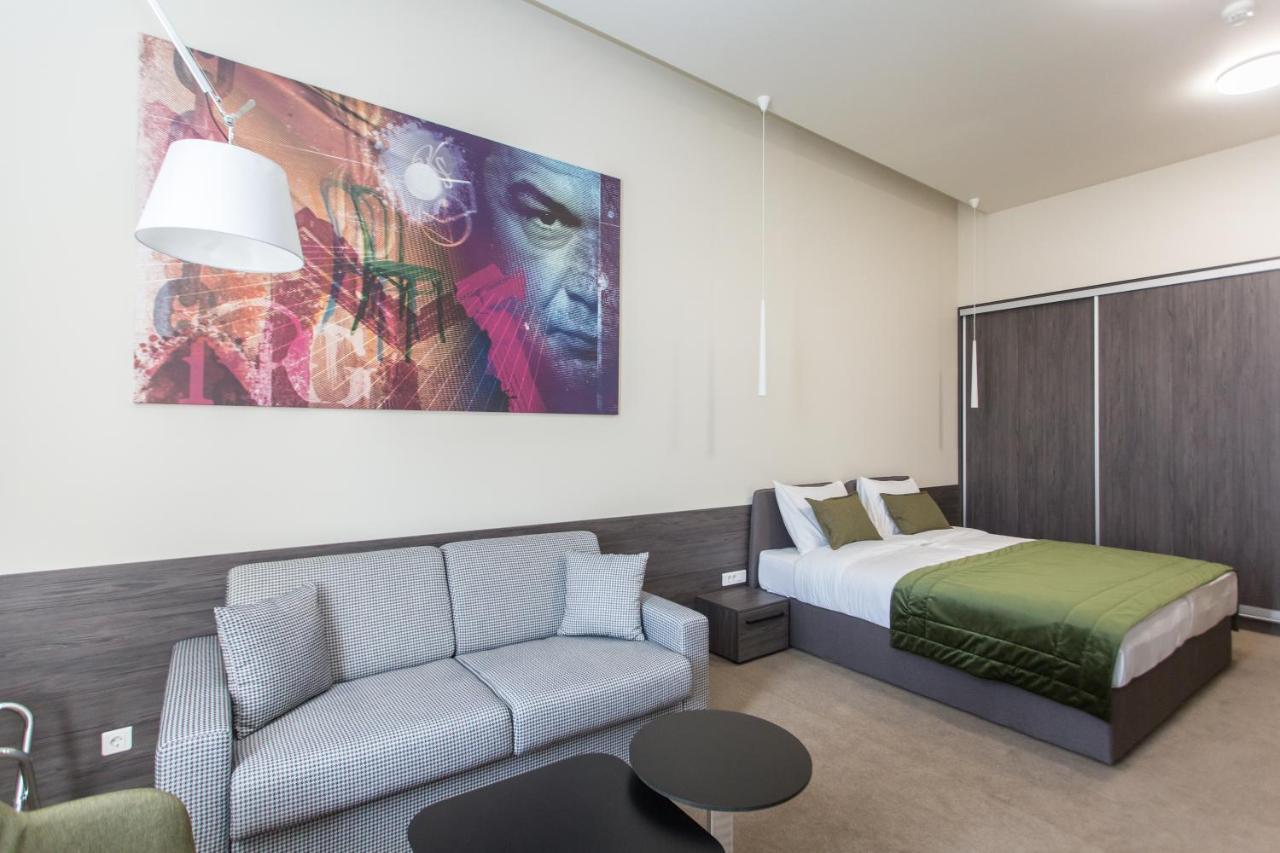 Hotel Grand Hedonist Pancevo Ngoại thất bức ảnh